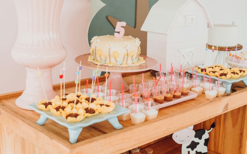 kết hợp nhiều chiếc bánh nhỏ