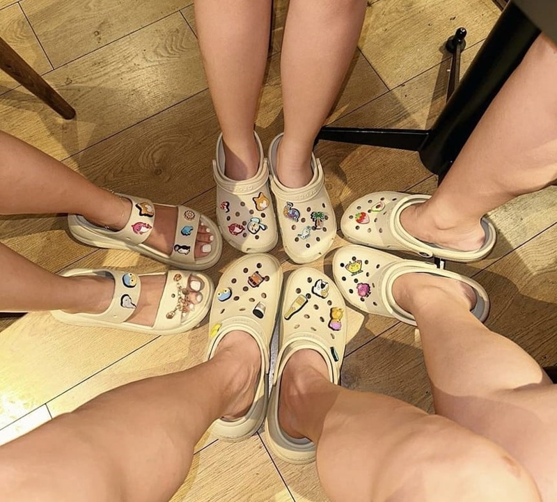 Mua sỉ dép Crocs tại các chợ đầu mối Trung Quốc