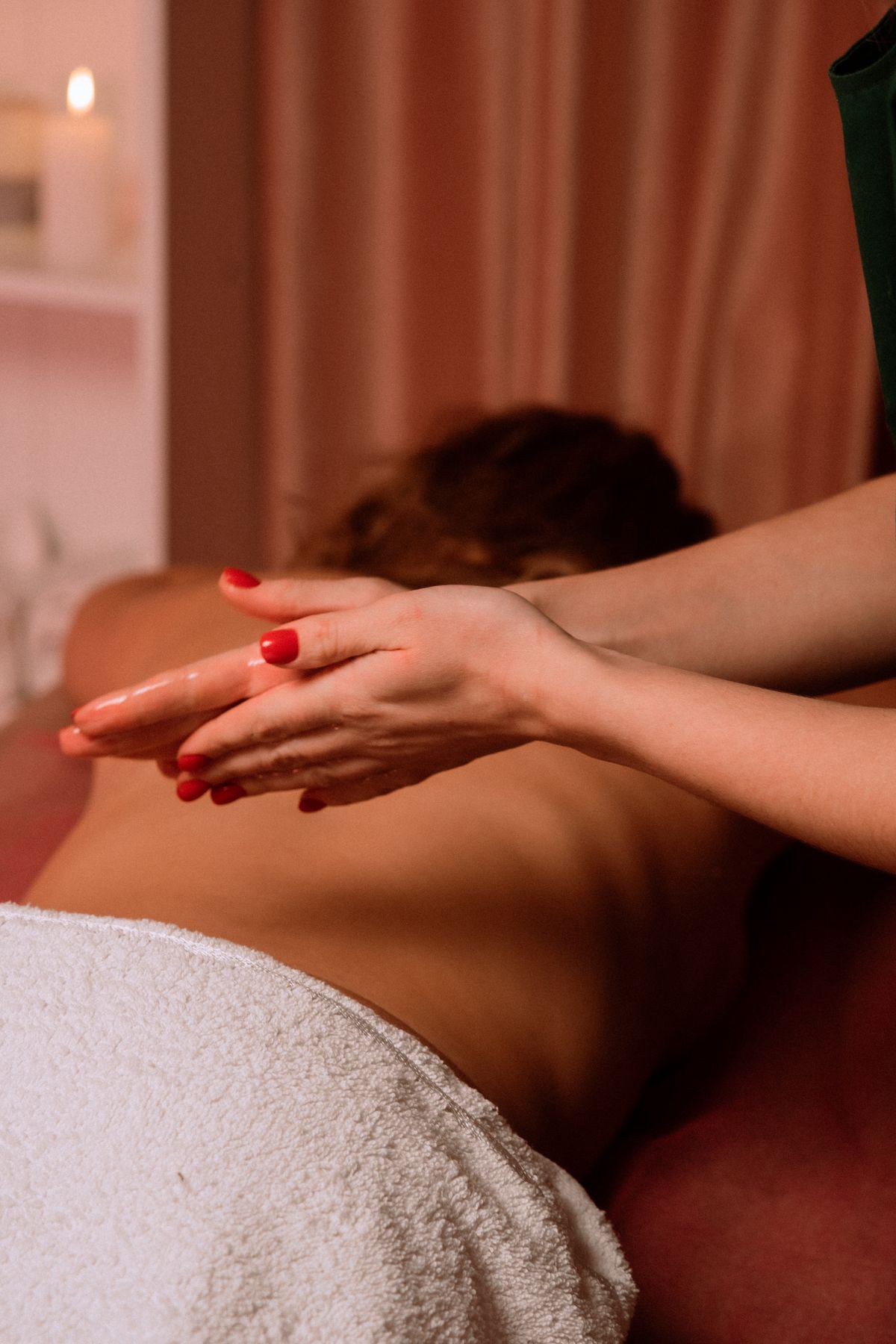 Kinh nghiệm chọn nơi chăm sóc chân đáng đồng tiền bát gạo