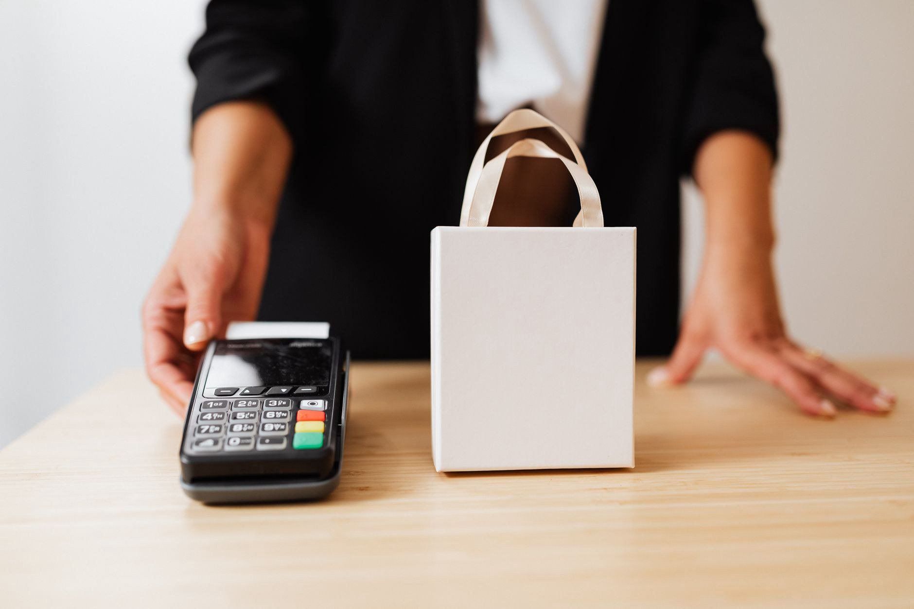 Cách mình dùng mã QR ngân hàng cho gian hàng cuối tuần Cách mình dùng mã QR ngân hàng cho gian hàng cuối tuần